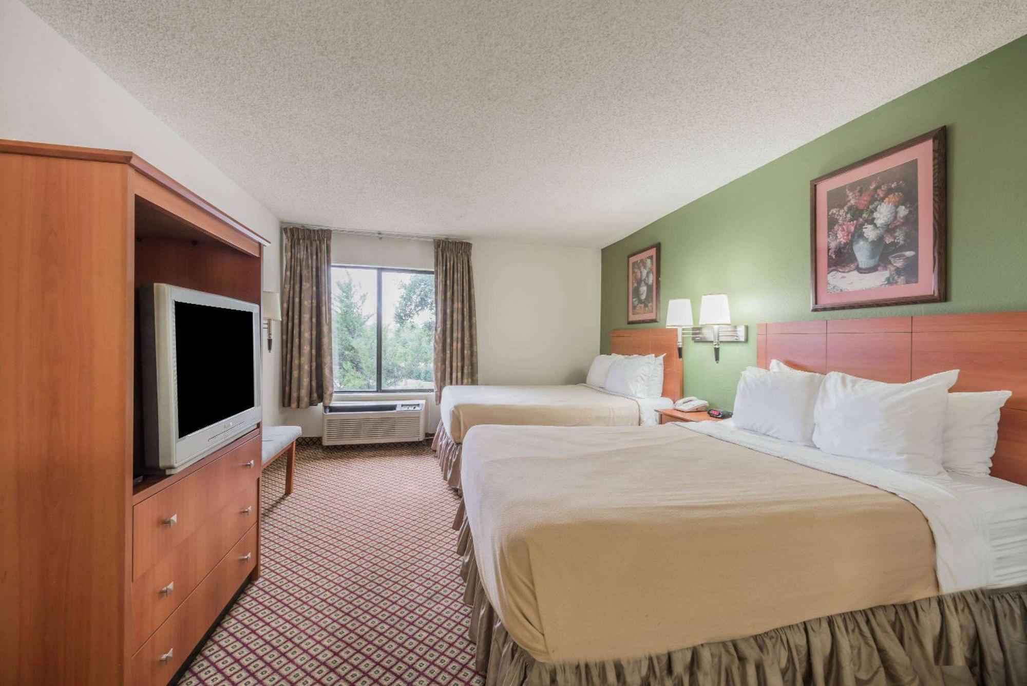 Super 8 By Wyndham Fort Worth Downtown South Exterior foto